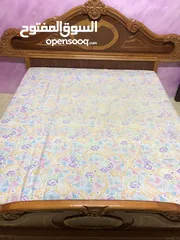  6 تخت مجوز مع فرشتو خشب نضيف