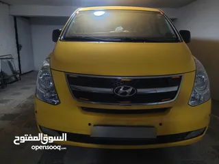  3 باص هيونداي H1  بسعر مميز