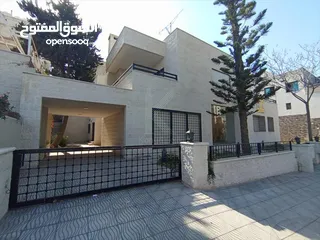  1 فيلا فاخرة مع حديقة جميلة للبيع أو للايجار في عبدون
