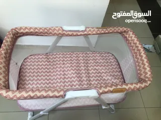  4 تخت بيبي ازرق وزهري جديد