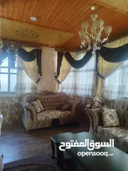  4 بيت منفصل مع حديقة للبيع بسبب السفر طولكرم شارع كتابا قرب حلويات البدر وجامع القيسي