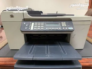  1 طابعة hp officejet 5610 all in one شوف الوصف الطابعة شبه جديدة استعمال بسيط جدا