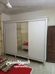  4 شقق مفروشه عدد ( 2 ) العقبه المحدود الغربي شهري 180د يومي 20د