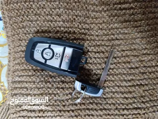  3 مفتاح سيارة فورد فيوجن