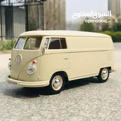  23 مجسمات قياس 1\24 منوعة يوجد مرسيدس وبي إم دبليو وبورش وفيراري وداتسون والكثير من السيارات الكلاسيكية