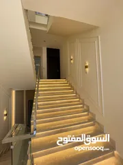  14 شقه أبراج عبدون الطابقية الفاخره بمساحة 355م/شبه أرضي مع ترسات خارجية و مسبح (230 متر)