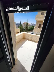  2 شقة للبيع . مقابل حاووز بيت جالا.  الراس الكبير.