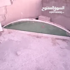  4 شباك متر و نص بعرض متر و نص و ارتفاع متر للبيع المستعجل