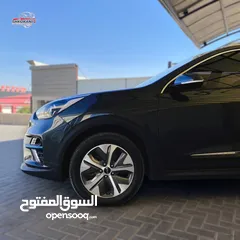  8 كيا نيرو كهرباء موديل 2022 لون فيراني مع فتحة وارد كوري فحص كامل