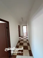  7 مكاتب للايجار بمساحات مختلفة