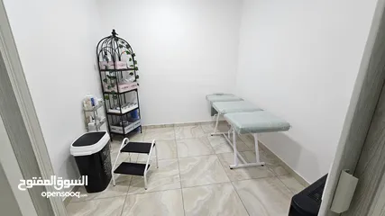  7 مركز ( عيادة ) مساج + حجامة سيدات للبيع