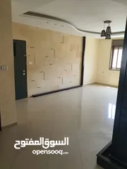  7 شقه للايجار