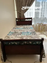  5 عدد 2 سرير سنقل للبيع  2 single beds for sale