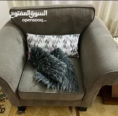  1 طقم كنب بحالة جيدة جدا