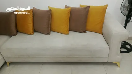  1 طقم كنب. كورنر للبيع بحاله جيده