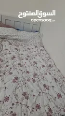  1 سرير  نظيف جدا للبيع
