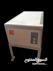  10 اجهزة تنظيم كهرباء عاليةVoltage Regulator القدره صناعه اسبانيه 10000 وات عدد 2 السعر للجهازين