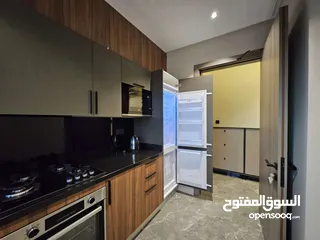  5 شقق سكنية فاخرة  مفروشة بالكامل بإرقى الاثاث شاملة للماء والكهرباء . انترنت مجاني