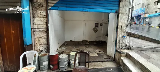  3 محل تجاري للايجار  *خلو * في وسط البلد بموقع مميز و حيوي