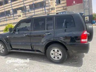  10 Mitsubishi pajero 2006