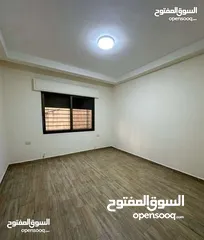  6 شقة ارضية للايجار- تشطيبات سوبر ديلوكس مع مدخل مستقل وترس امامي وكراج خاص- في اجمل مناطق الياسمين