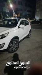  6 سيارة كيا KIA سبورتاج. موديل 2011. بيضاء اللون . بحالة جيدة جداً . فحص اوتوسكور