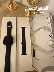  1 Apple Watch series 8