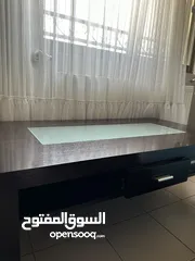  3 طاولة وسط بحالة ممتازة