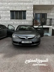  17 هوندا سيڤيك /بنزين /2009 وارد وصيانة الوكالة