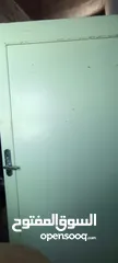  2 أبواب خشب عدد 3 بدون ملابن