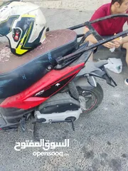  2 سكوتر ابريليا 2023