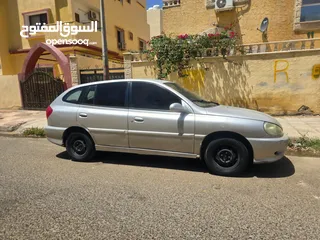  6 كيا ريو 2000 للبيع