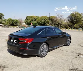  4 Honda accord touring 2018