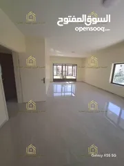  11 شقة مميزة - الجاردنز - 3نوم - 240م