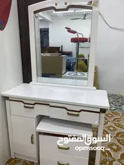  2 غرفه نوم بصوره ممتازه مع سرير اييض