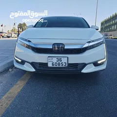  1 HONDA CLARITY Hybrid Plugin 2018