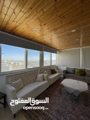  16 شقة للإيجار 250م2 في الجبيهة مع اطلالة على شارع الاردن
