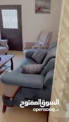  3 كنبايات استخدام اقل من سنه سبب البيع كبير ع الغرفه