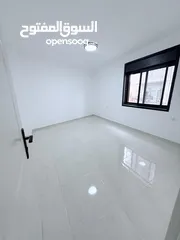  4 روف بمساحة 351م باطلاله بانورامية واسعة وتشطيب سوبر ديلوكس.