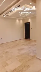 29 شقة مساحة 220م مميزة جداً للبيع طابقية كل طابق شقة / اسكان المهندسين مقابل منطقة حي الصحابة