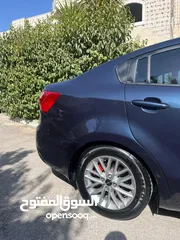  4 كيا ريو برايفت