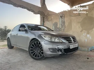  19 هونداي جينسس مديل 2010