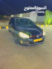  1 volkswagen Golf GTI