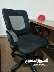  3 طاولت وكرسي مكتب للبيع المستعجل