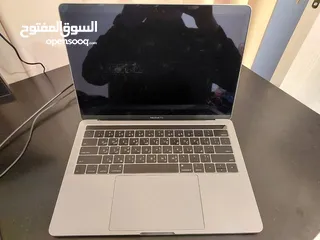  3 ماك بوك برو 2019 تج بار