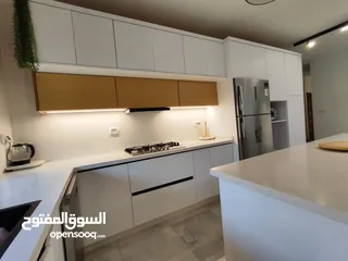  13 فرصة سكنية استثنائية – روف فاخر للبيع في بيتونيا