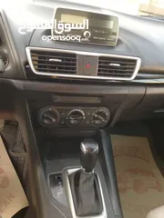  5 Mazda 3 2015