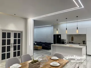  2 شقة مشطبة سوبر ديلكس مع حديقة خارجية للبيع بسعر ممتاز ع الكاش