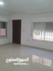  3 شقة أرضية  120م أبو نصير مع كراج خاص وترس 