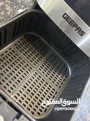 4 Geepas digital air fryer /model No. GAF37510